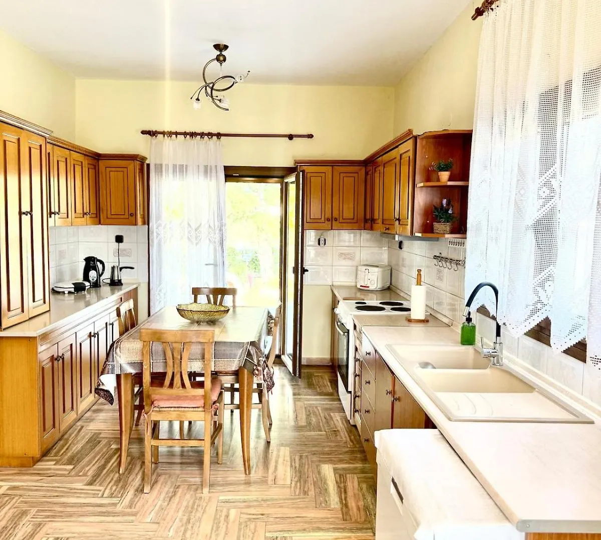 Vila Saltos Village House Nea Tenedhos